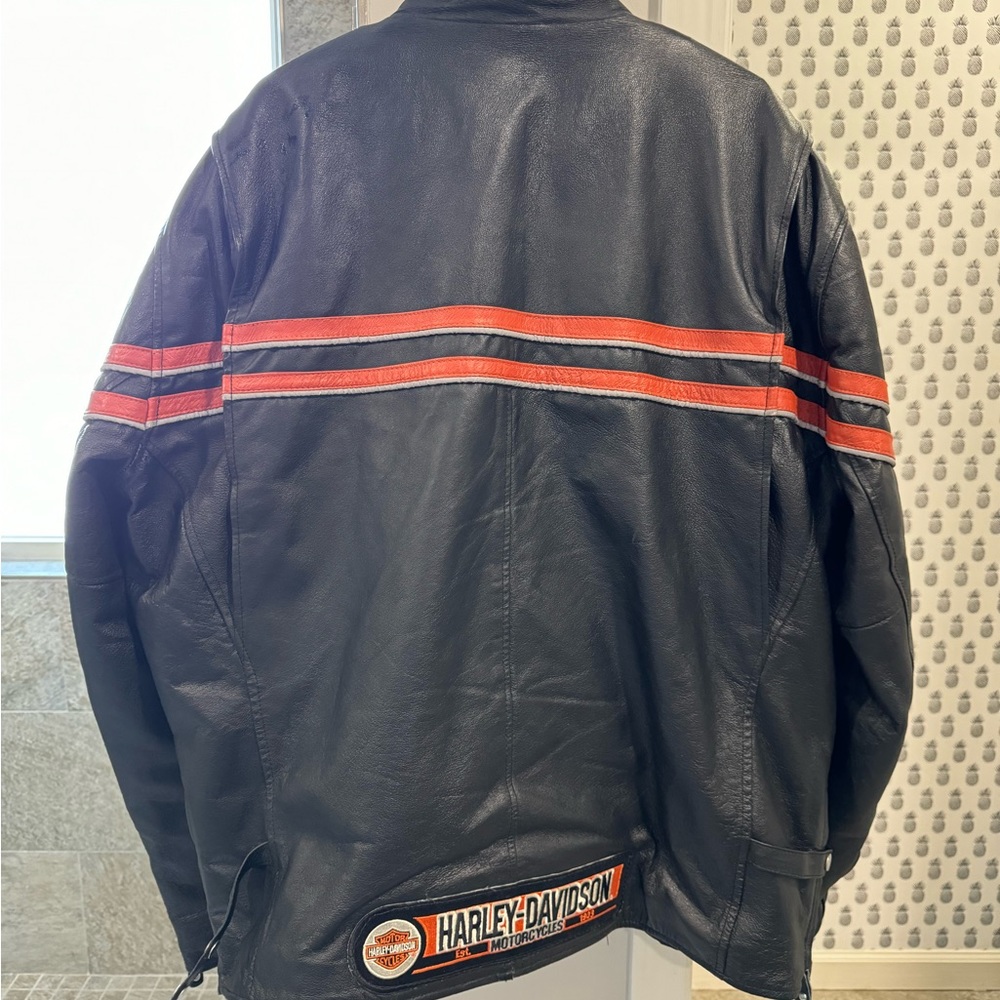 Men’s leather coat